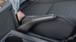 
2025 Mitsubishi L200 GL 2.4L MT Diesel w/ Screen full									