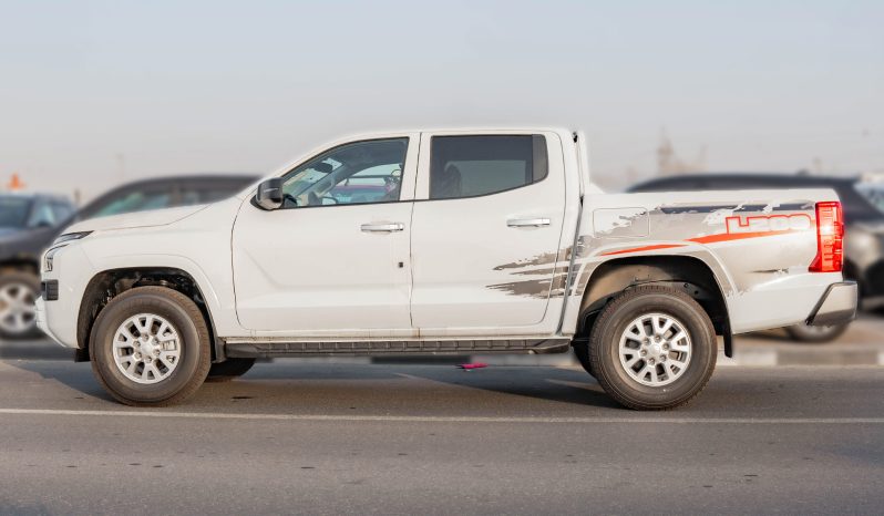 
2025 Mitsubishi L200 GL 2.4L MT Diesel w/ Screen full									