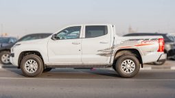 
										2025 Mitsubishi L200 GL 2.4L Mt Petrol w/ Screen full									