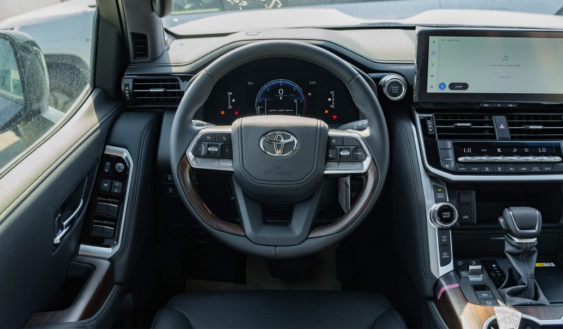 
2026 Toyota Land Cruiser 300 GXR 3.3L Twin Turbo Diesel AT full									