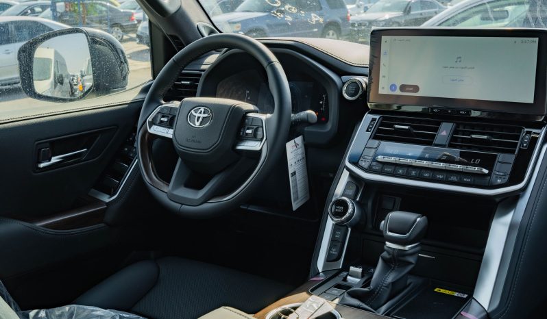 
2026 Toyota Land Cruiser 300 GXR 3.3L Twin Turbo Diesel AT full									