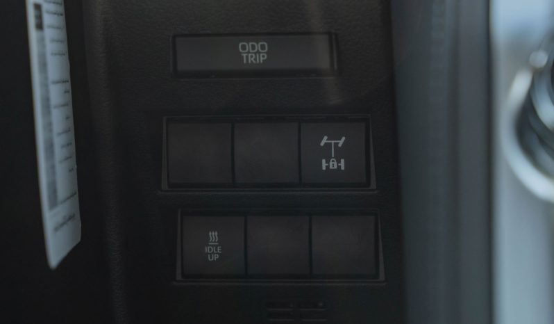 
2026 Toyota Land Cruiser 300 GXR 3.3L Twin Turbo Diesel AT full									