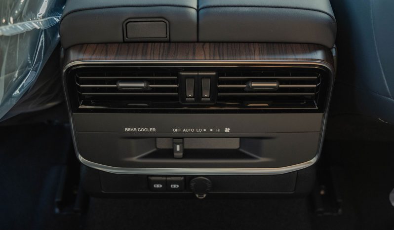 
2026 Toyota Land Cruiser 300 GXR 3.3L Twin Turbo AT Diesel full									