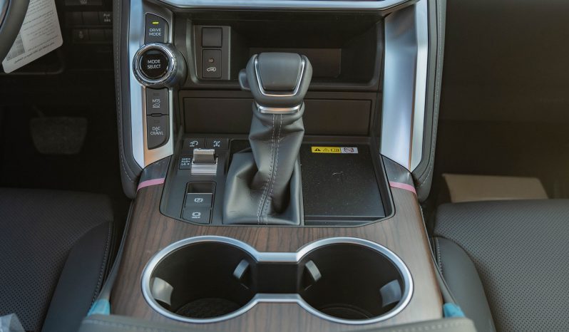 
2026 Toyota Land Cruiser 300 GXR 3.3L Twin Turbo AT Diesel full									
