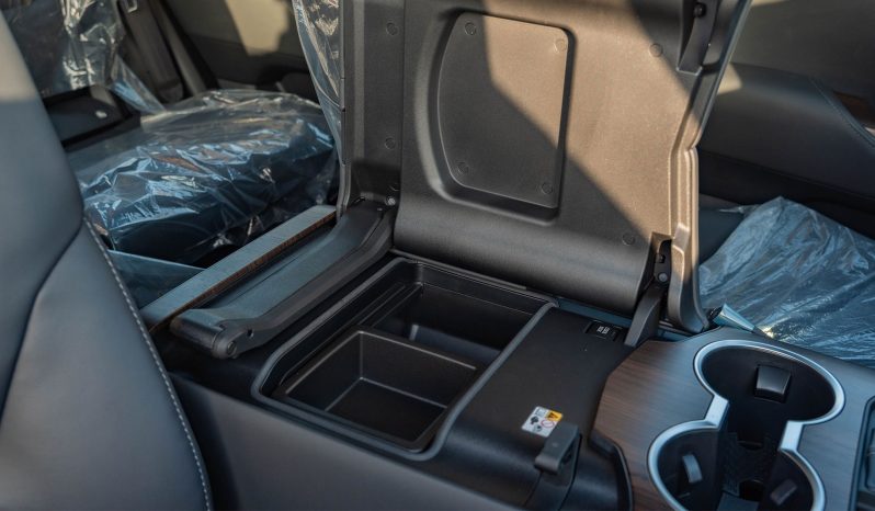 
2026 Toyota Land Cruiser 300 GXR 3.3L Twin Turbo AT Diesel full									