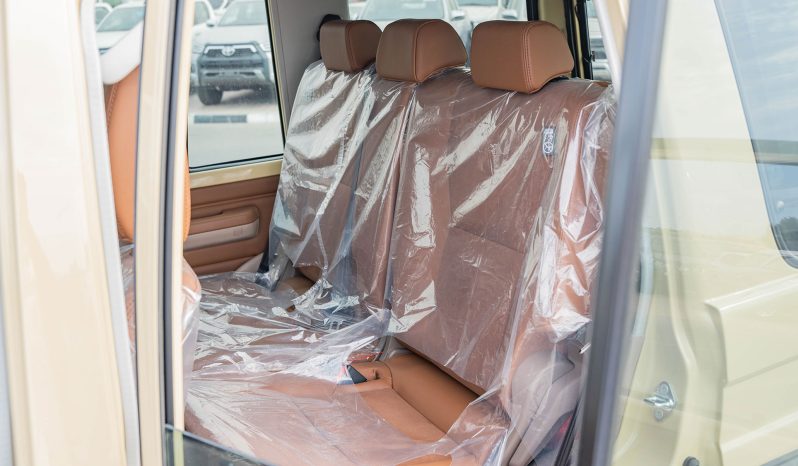 
2026 Toyota Land Cruiser LC 76 2.8L AT Diesel (Beige-Brown) full									