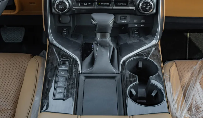 
								2026 Lexus LX600 Prestige 3.5L AT Petrol (White) full									