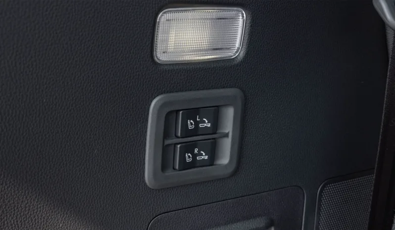 
								2026 Lexus LX600 Prestige 3.5L AT Petrol (White) full									
