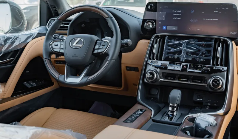 
2026 Lexus LX700h Signature 3.5L AT Hybrid (7seats) full									