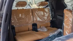 
2026 Lexus LX700h Signature 3.5L AT Hybrid (7seats) full									
