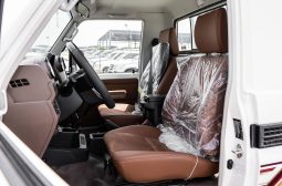 
2025 Toyota Land Cruiser LC 79 4.0L MT Petrol (White) full									