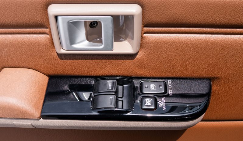 
2025 Toyota Land Cruiser LC 79 4.0L MT Petrol (White) full									