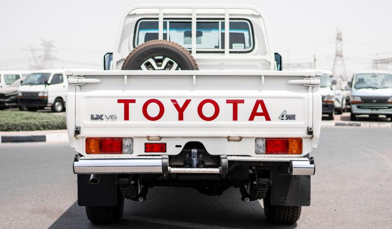 
2025 Toyota Land Cruiser LC 79 4.0L MT Petrol (White) full									