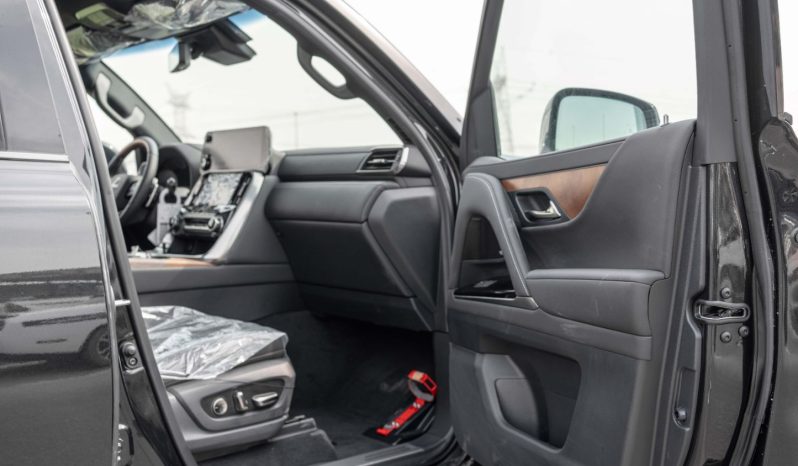 
2025 Lexus LX700h VIP 3.5L AT Hybrid (Black-Black) full									