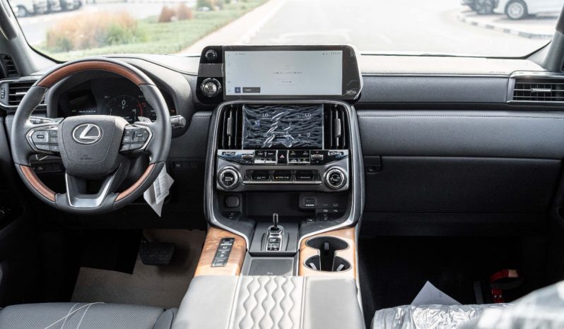 
2025 Lexus LX700h VIP 3.5L AT Hybrid (Black-Black) full									