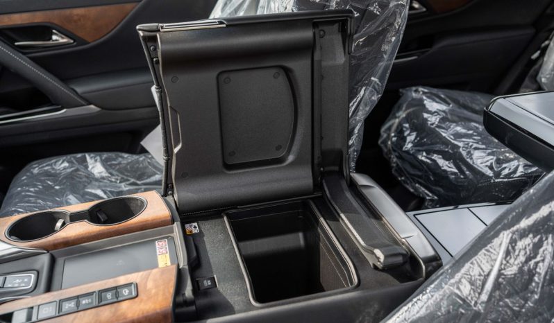 
2025 Lexus LX700h VIP 3.5L AT Hybrid (Black-Black) full									