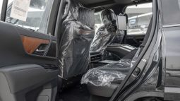 
2025 Lexus LX700h VIP 3.5L AT Hybrid (Black-Black) full									