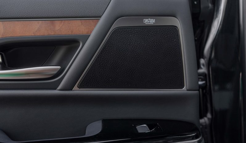 
2025 Lexus LX700h VIP 3.5L AT Hybrid (Black-Black) full									