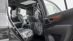 
2025 Lexus LX700h VIP 3.5L AT Hybrid (Black-Black) full									