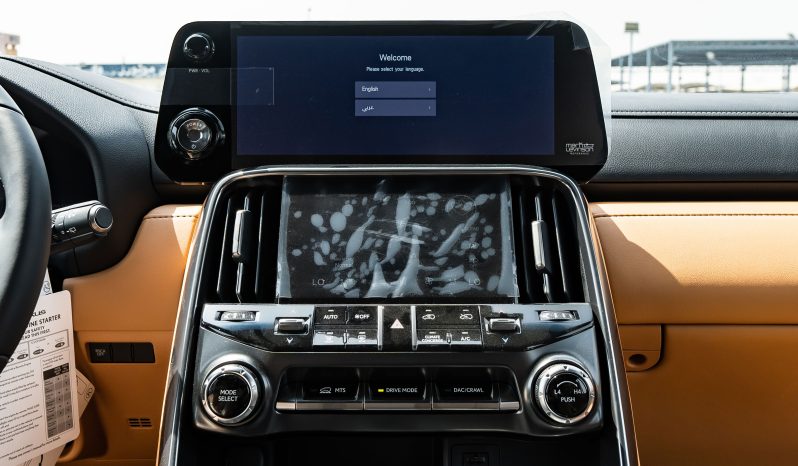 
2026 Lexus LX700h Signature 3.5L AT Hybrid (White-Tan) 7 Seats full									