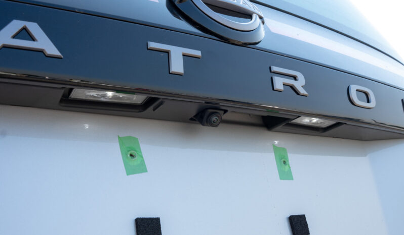 
2026 Nissan Patrol SE Platinum 3.8L AT Petrol Silver-Tan Blackroof full									