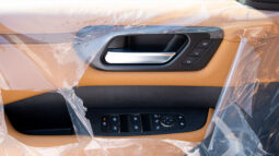 
2026 Nissan Patrol SE Platinum 3.8L AT Petrol Silver-Tan Blackroof full									