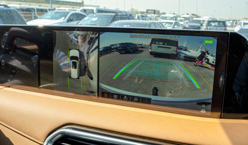 
2026 Nissan Patrol SE Platinum 3.8L AT Petrol Silver-Tan Blackroof full									