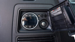 
2026 Nissan Patrol SE Platinum 3.8L AT Petrol (Silver Black Roof) full									