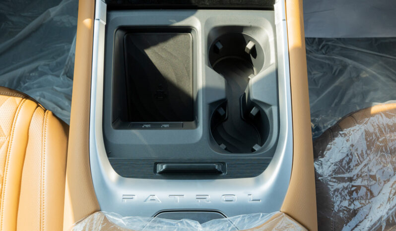 
2026 Nissan Patrol SE Platinum 3.8L AT Petrol Silver-Tan Blackroof full									