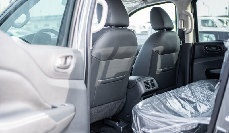 
2025 Nissan Navara Pro-4X 2.5L AT Diesel (Drak Gray) full									