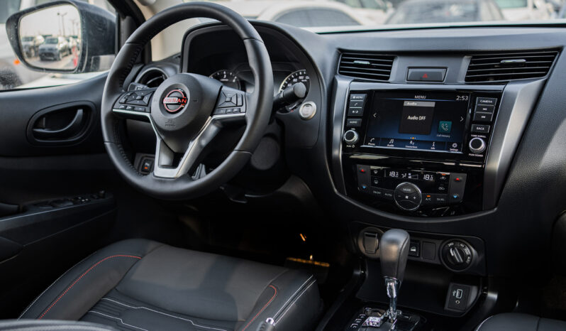
2025 Nissan Navara Pro-4X 2.5L AT Diesel (Drak Gray) full									