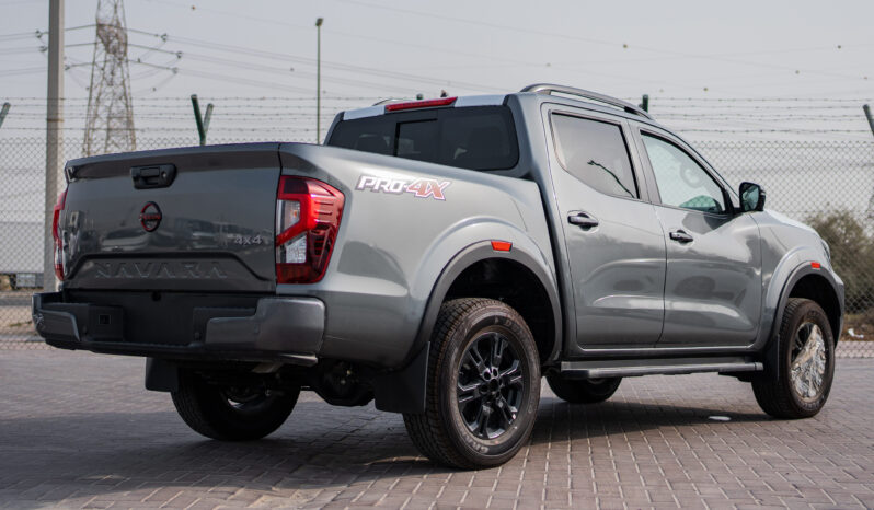 
2025 Nissan Navara Pro-4X 2.5L AT Diesel (Drak Gray) full									