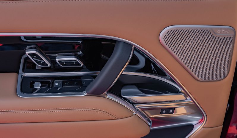 
2025 Land Rover Range Rover P400 Autobiography full									