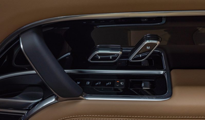 
2025 Land Rover Range Rover P400 Autobiography full									