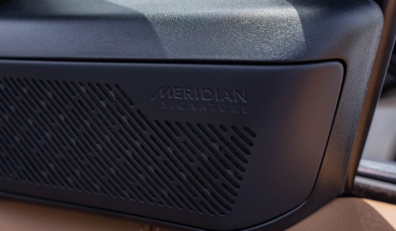 
2025 Land Rover Range Rover P400 Autobiography full									