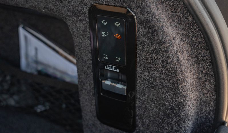 
2025 Land Rover Range Rover P400 Autobiography full									