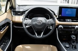 
2025 Toyota Rav4 Limited 2.5L AT Hybrid (White) full									