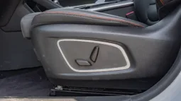 
2025 Renault Koleos LE 2.5L AT Petrol (White) full									