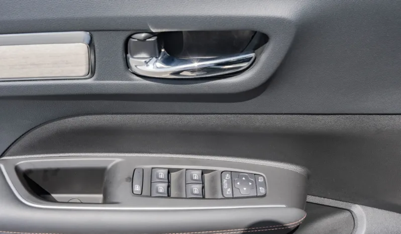 
2025 Renault Koleos LE 2.5L AT Petrol (White) full									