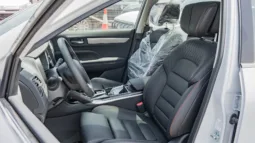 
2025 Renault Koleos LE 2.5L AT Petrol (White) full									