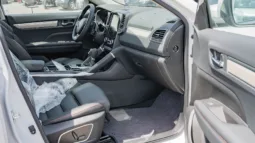 
2025 Renault Koleos LE 2.5L AT Petrol (White) full									