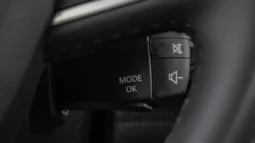 
2025 Renault Koleos LE 2.5L AT Petrol (White) full									