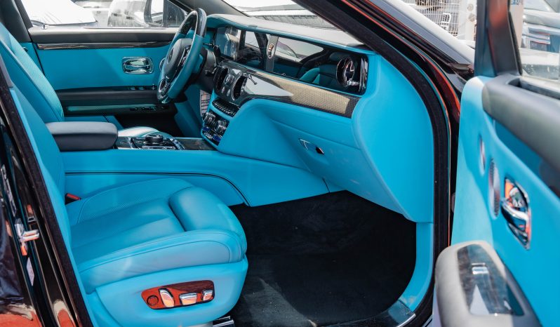 
2025 Rolls-Royce Ghost Sedan ( Mansory Original ) full									