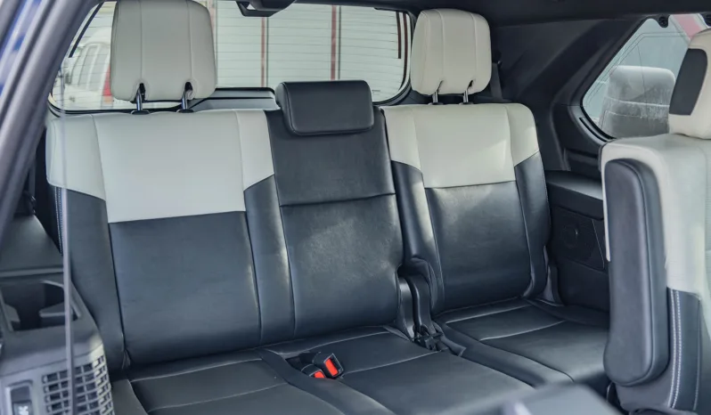 
								2025 Toyota Sequoia Capstone 3.5L AT Hybrid full									