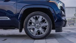 
										2025 Toyota Sequoia Capstone 3.5L AT Hybrid full									