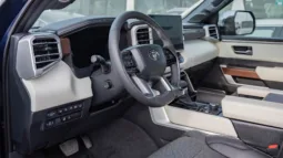 
										2025 Toyota Sequoia Capstone 3.5L AT Hybrid full									