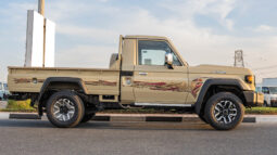 
2025 Toyota Land Cruiser LC79 4.0 SC AT Petrol Full Option full									