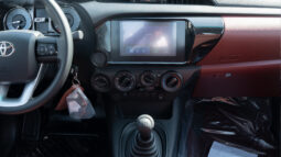 
2025 Toyota Hilux 2.7L SC MT Petrol 4WD 2Door full									