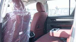 
										2025 Toyota Hilux SGLX 2.7L Petrol MT with Ventilated Seat full									