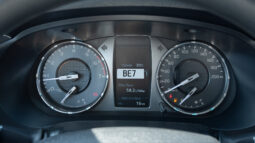 
										2025 Toyota Hilux SGLX 2.7L Petrol MT with Ventilated Seat full									